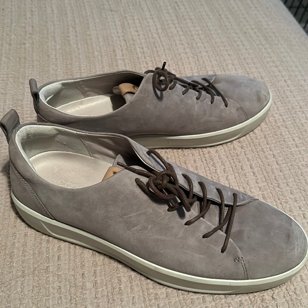 Ecco Sneakers